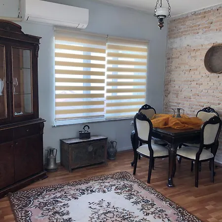 Kaleici Merkezi Muhtesem Konum Genis Ev Antalya
